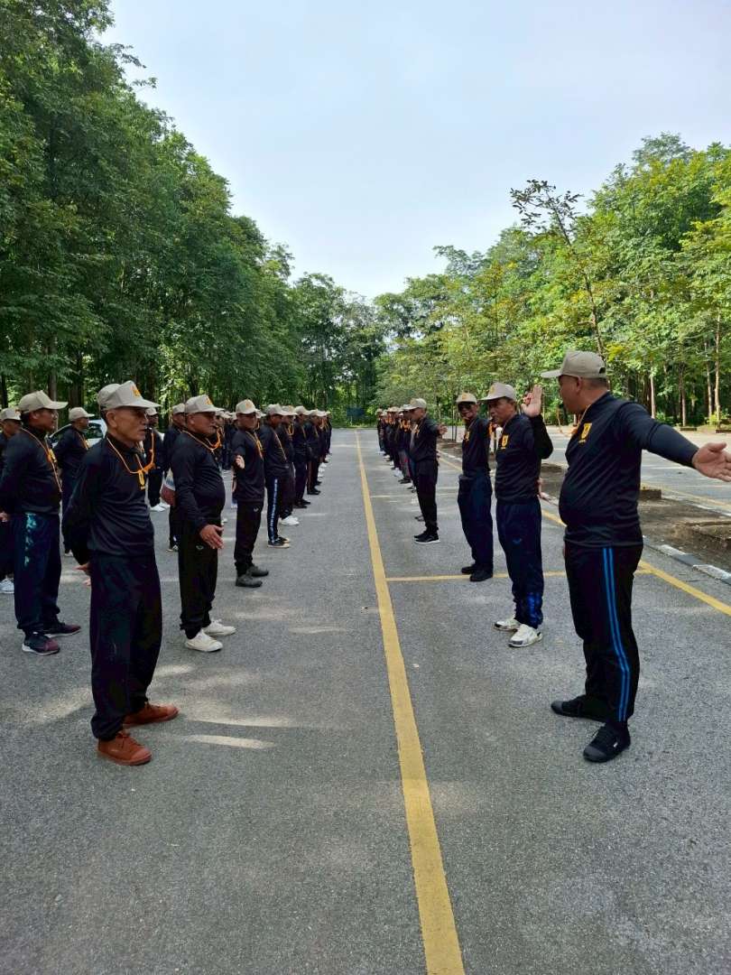 LINE_ALBUM_ทบทวน อปพร. 68_250813_320_397.jpg